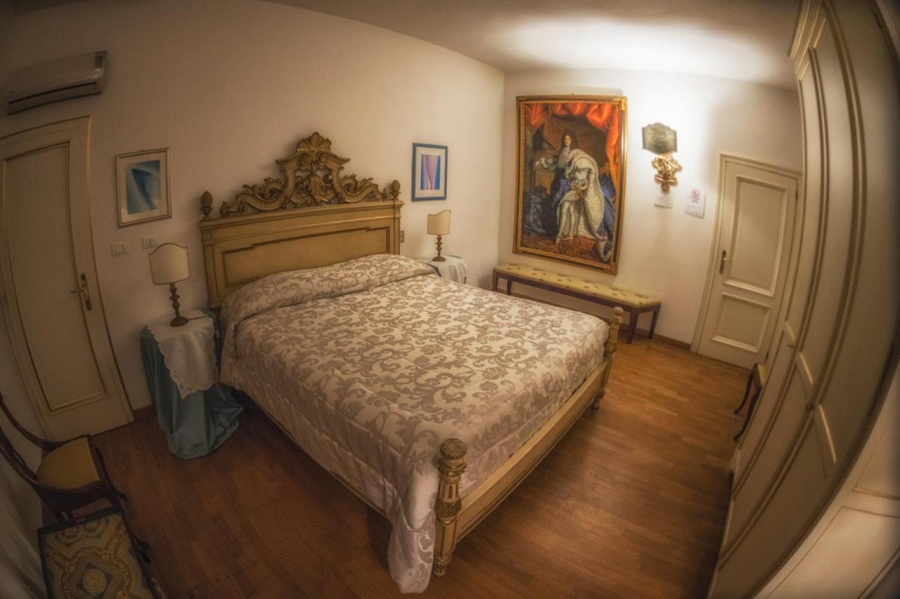 Antica Dimora Conti Custoza Bed and Breakfast Roverbella Εξωτερικό φωτογραφία